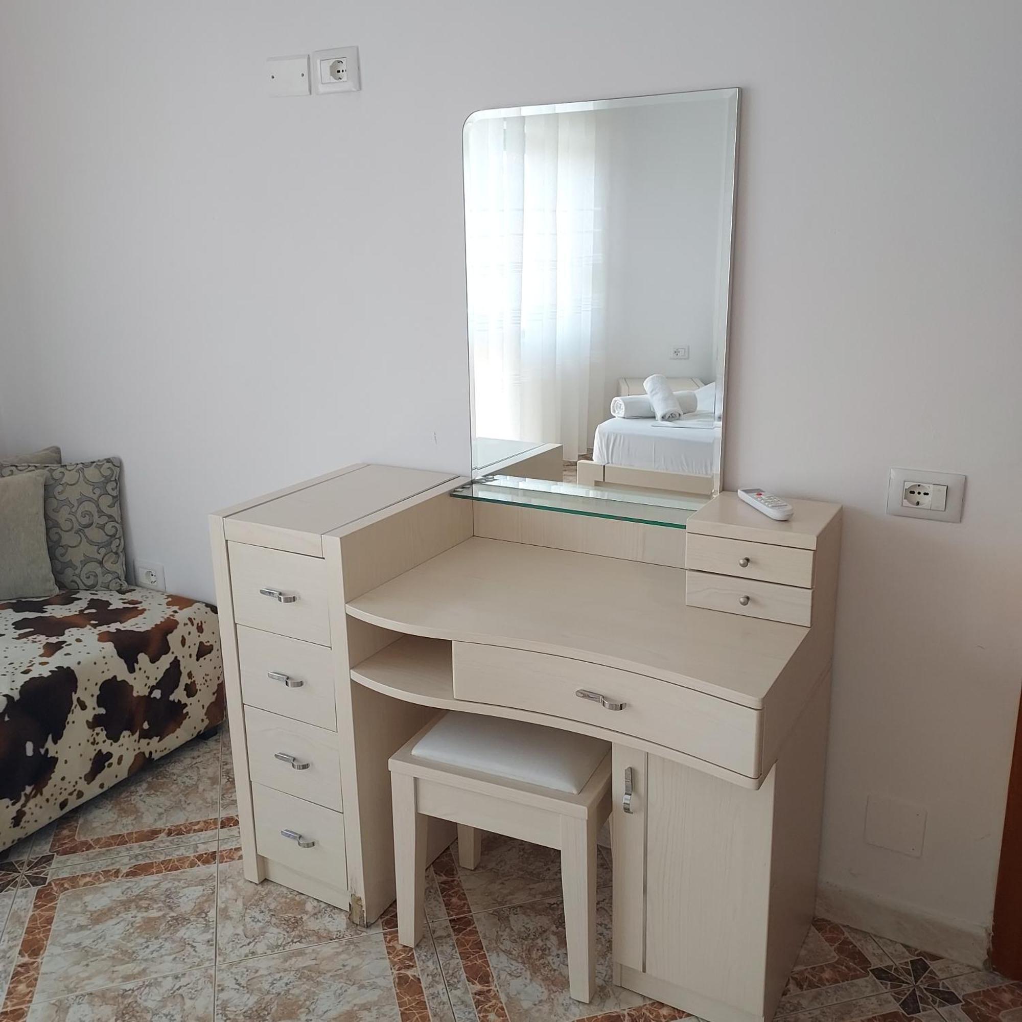 Martin Ferraj Riviera Appartement Vlorë Buitenkant foto